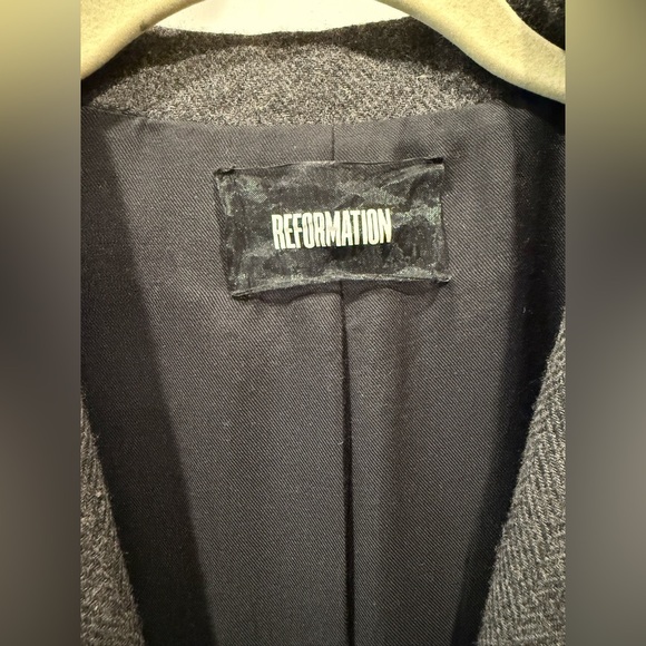 Reformation Grey Long Blazer - Picture 3 of 6